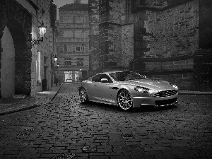Aston Martin AMV10, old town