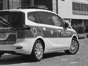 Opel Zafira, police