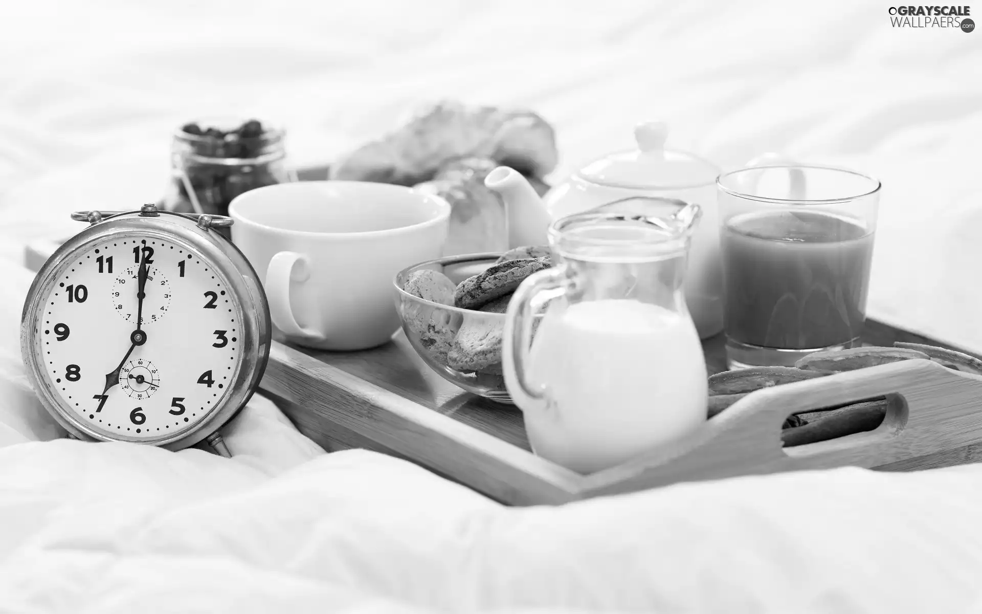 cup, cup, croissants, jug, alarm clock, bowl, Tray, juice, milk, breakfast, kettle, jar, porcelain