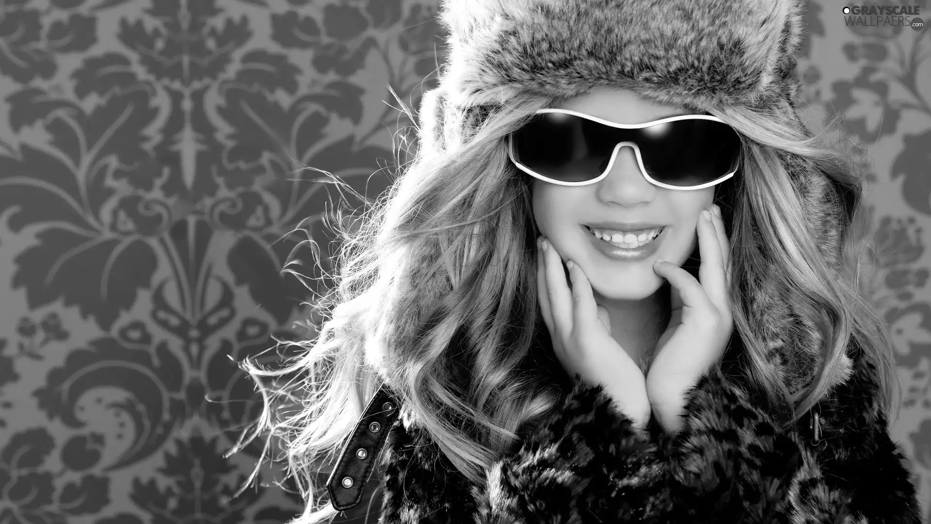 Hat, girl, Glasses, Sunscreen, Fur, Winter