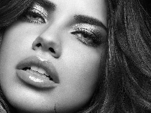 Adriana Lima, face