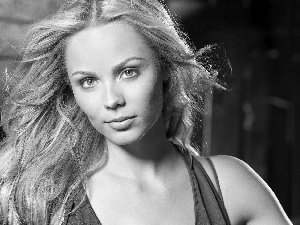 Hair, Laura Vandervoort, Blond