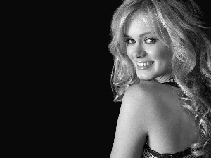 Smile, Sara Paxton, Blonde