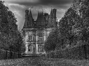 Garden, Old car, Castle