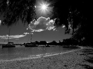 clouds, Coast, Sailboats, Beaches, rays of the Sun, Boats