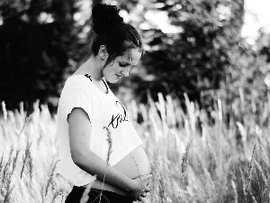 Women, pregnancy, corn, brunette