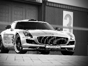 Kicherer, Mercedes SLS, Grill