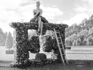 Bar Refaeli, dress, Ladder, red hot