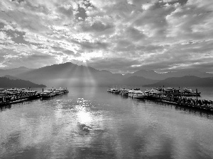 Boats, lake, clouds, Mountains, sun, Yachts, Harbour, rays