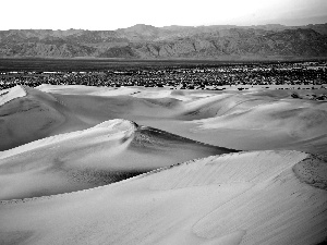 Desert, Mountains