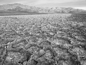 Desert, Mountains