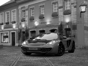 McLaren MP4-12C