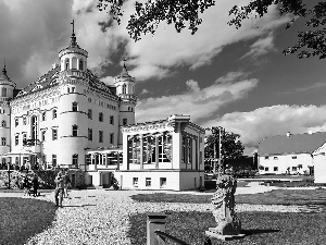 Palace, Wojanow, Park, clouds, Farm-hand, Team