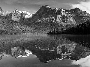 Emerald Lake, reflection, British Columbia, Yoho National Park, Canada