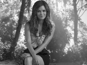 Rachel Bilson, make-up, Park, jewellery