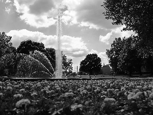 fountain, Opera, Poznan, before