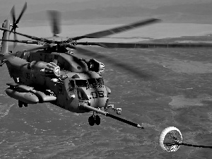 Sikorsky CH-53E, Refueling