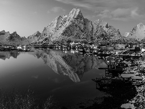 Reine Village, Norwegian Sea, light, winter, Mountains, Lofoten, Norway, Houses