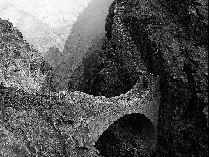 Shahara Bridge, Yemen