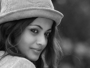 hat, Sneha Ullal, Smile