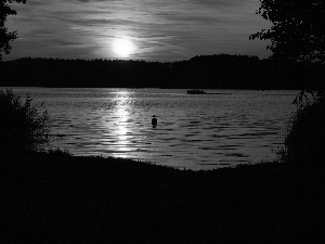 Lake Charzykowskie, west, sun