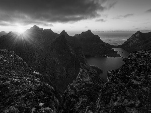 Mountains, sea, clouds, Lofoten, Norway, Great Sunsets, rays of the Sun
