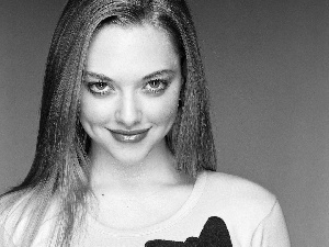 Amanda Seyfried, Smile, The look