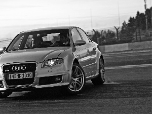 RS4, track