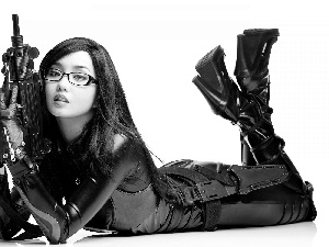 Glasses, Alodia Gosiengfiao, Weapons