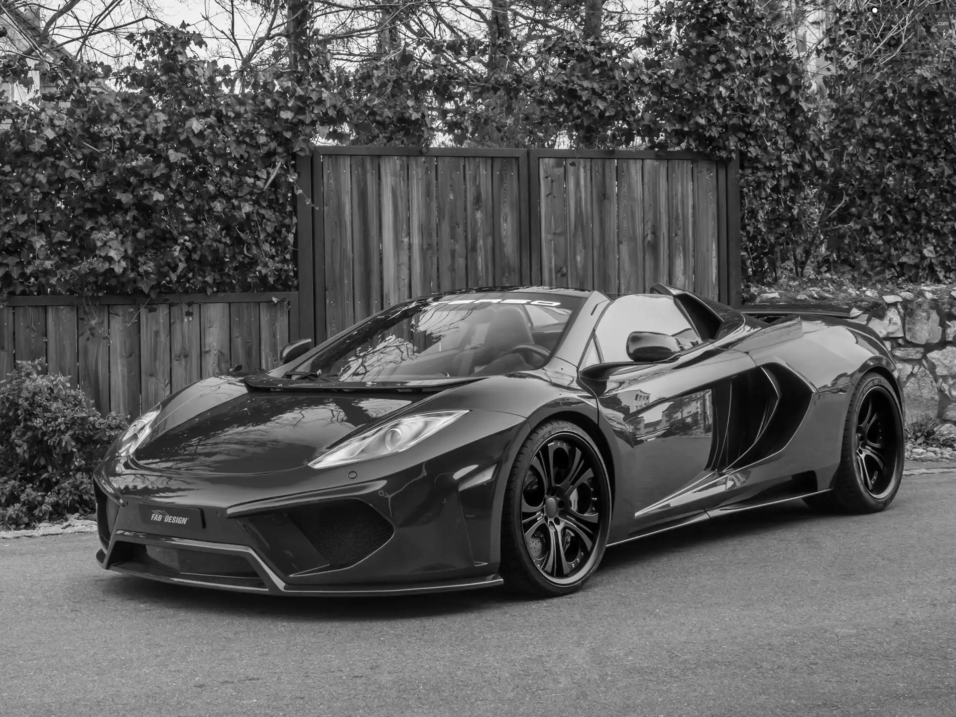 McLaren, MP4-12C