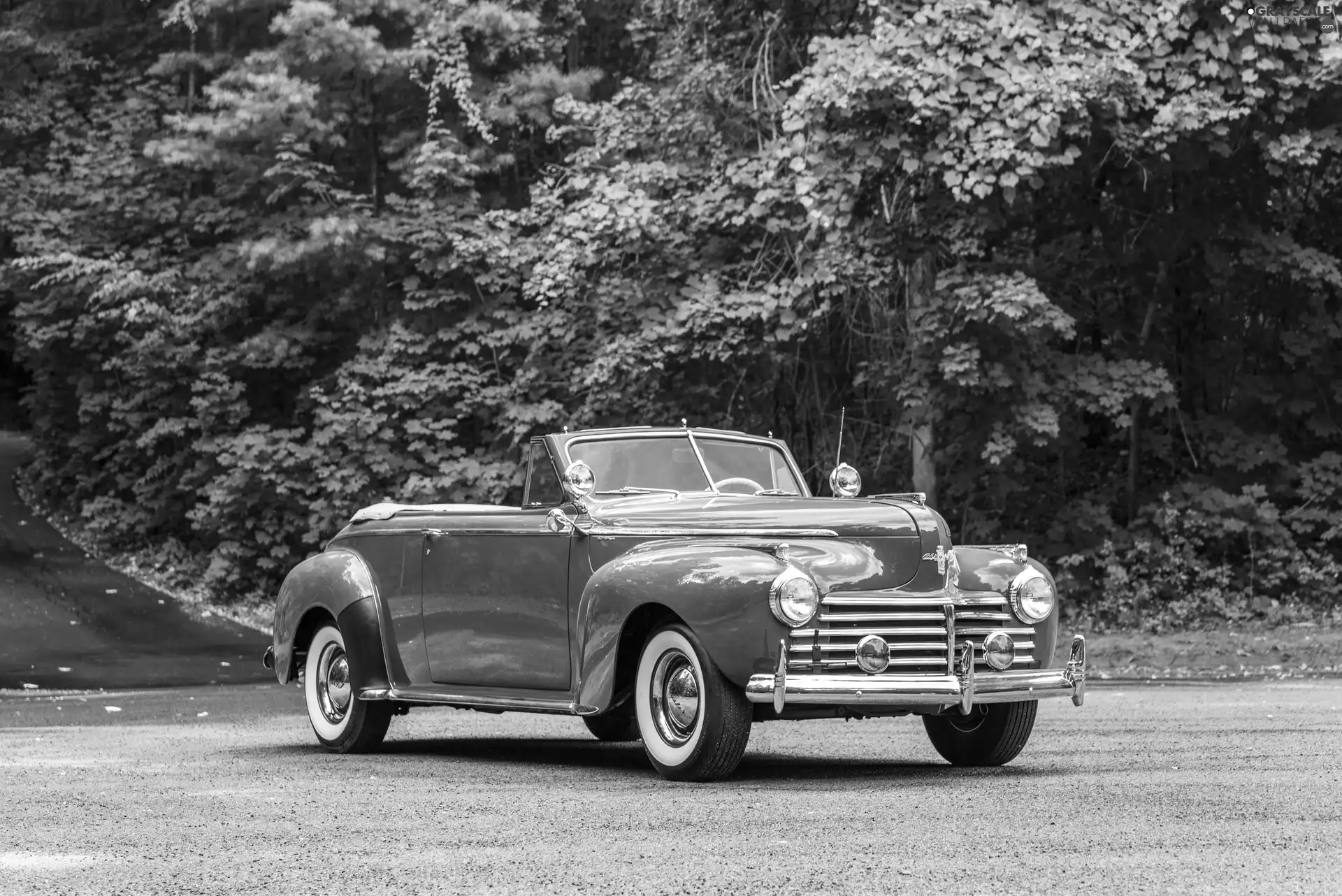 Automobile, Chrysler, 1941, Retro