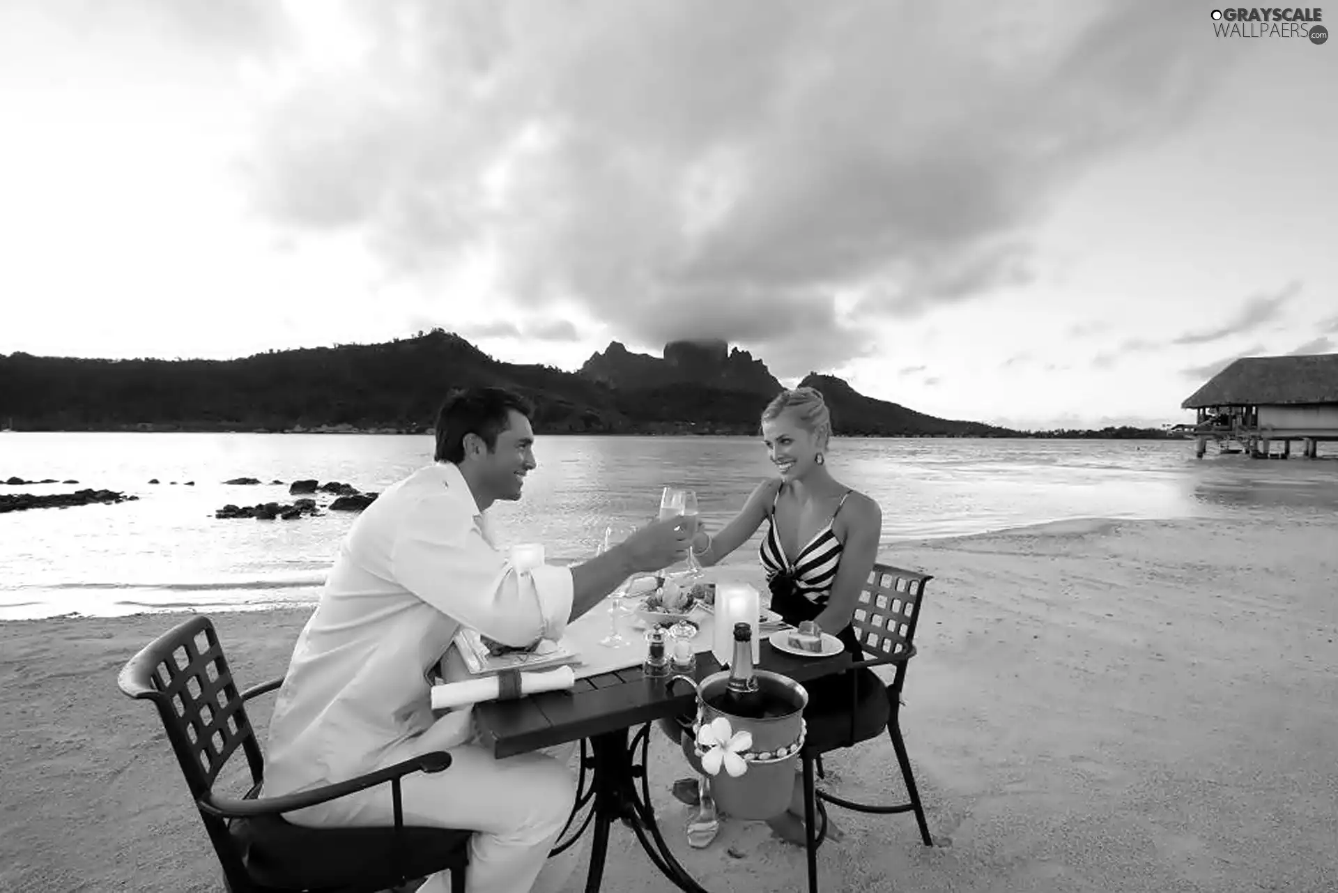 a man, Champagne, Beaches, Women, sea