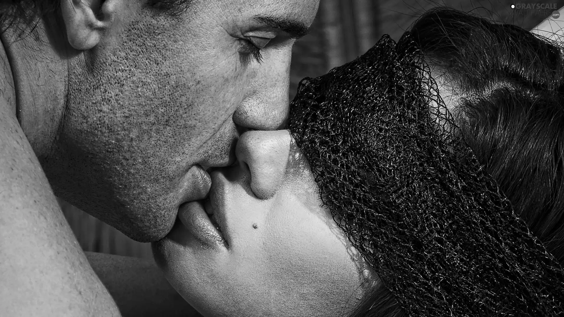kiss, Irina Shayk, a man