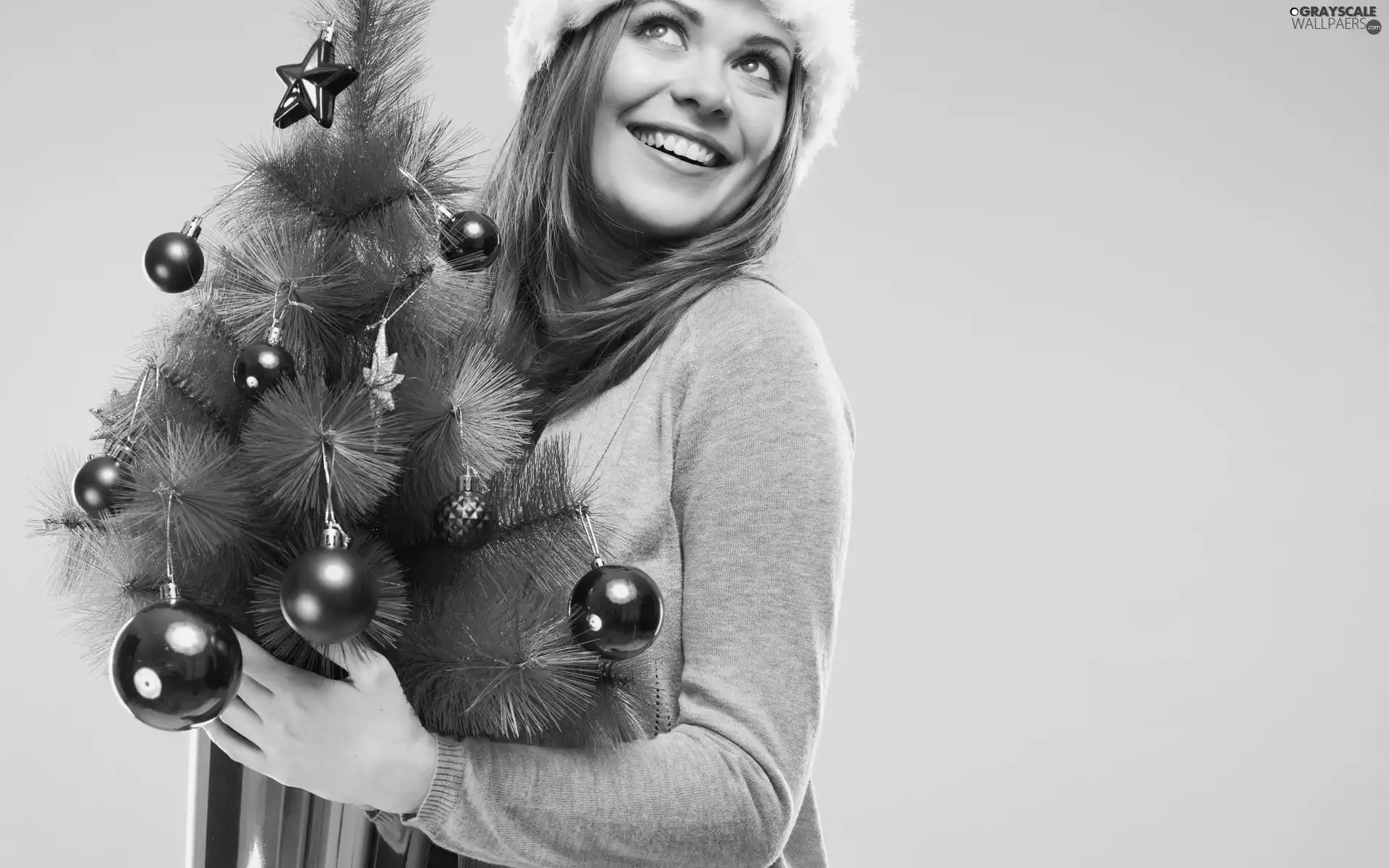 smiling, christmas tree, baubles, girl