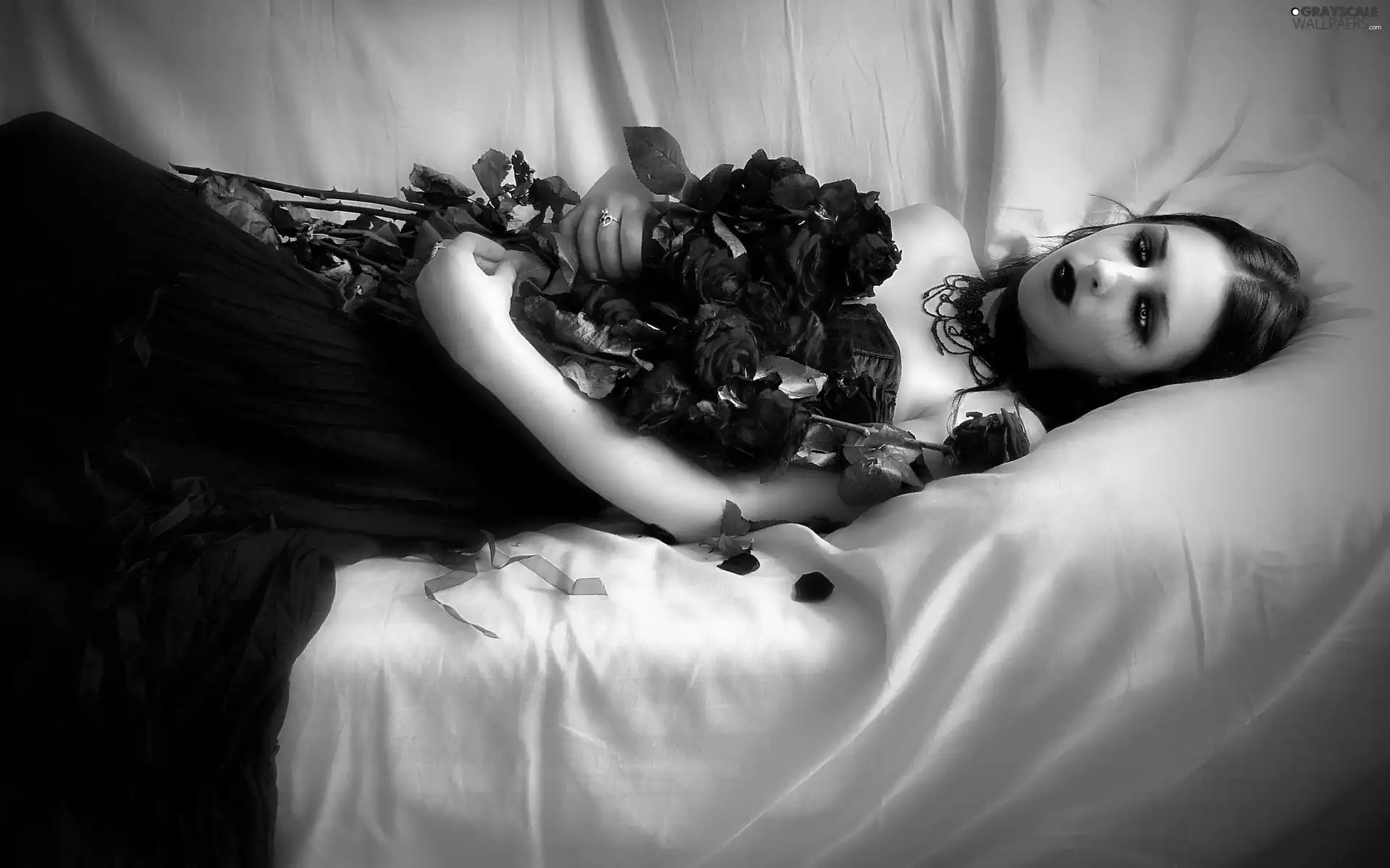 Bedding, Women, roses