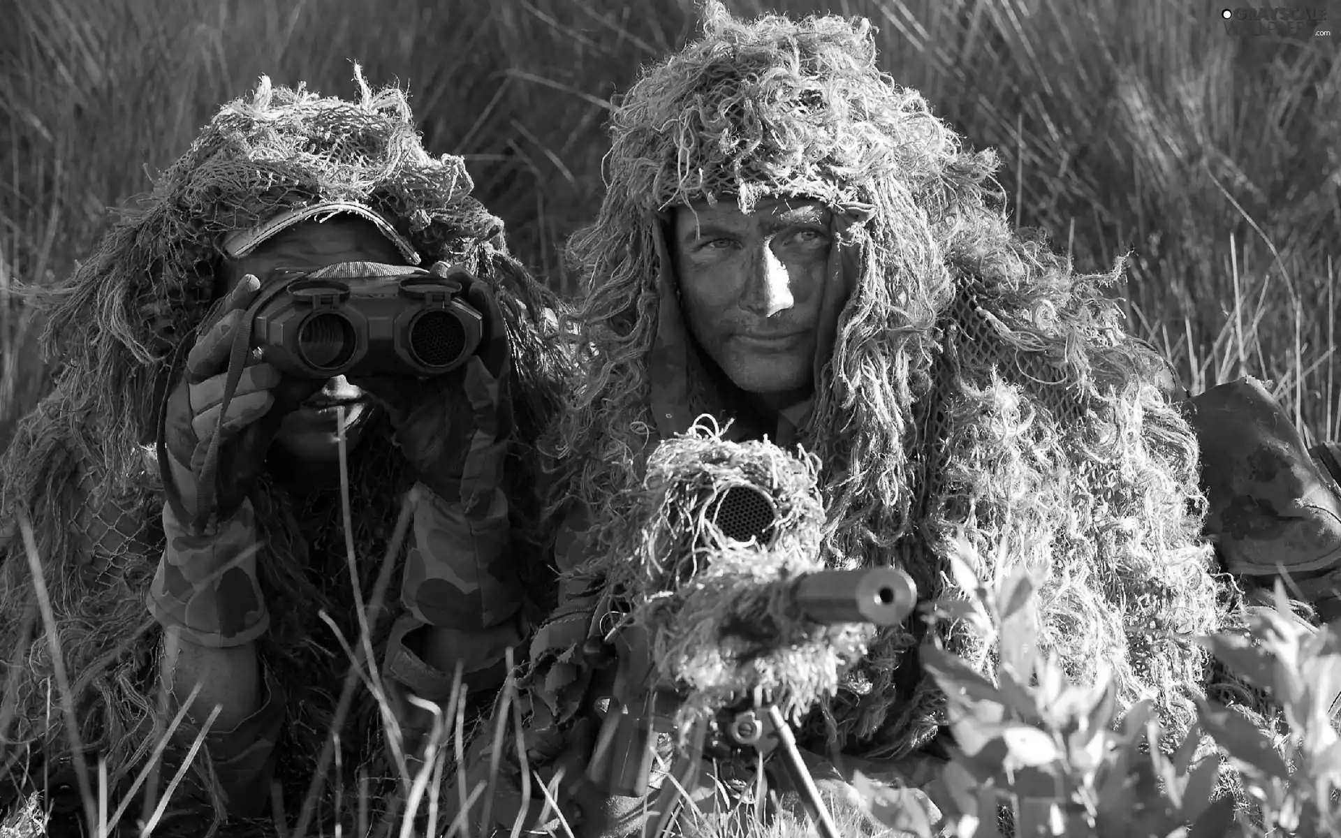 Masked, carbine, binoculars, soldiers