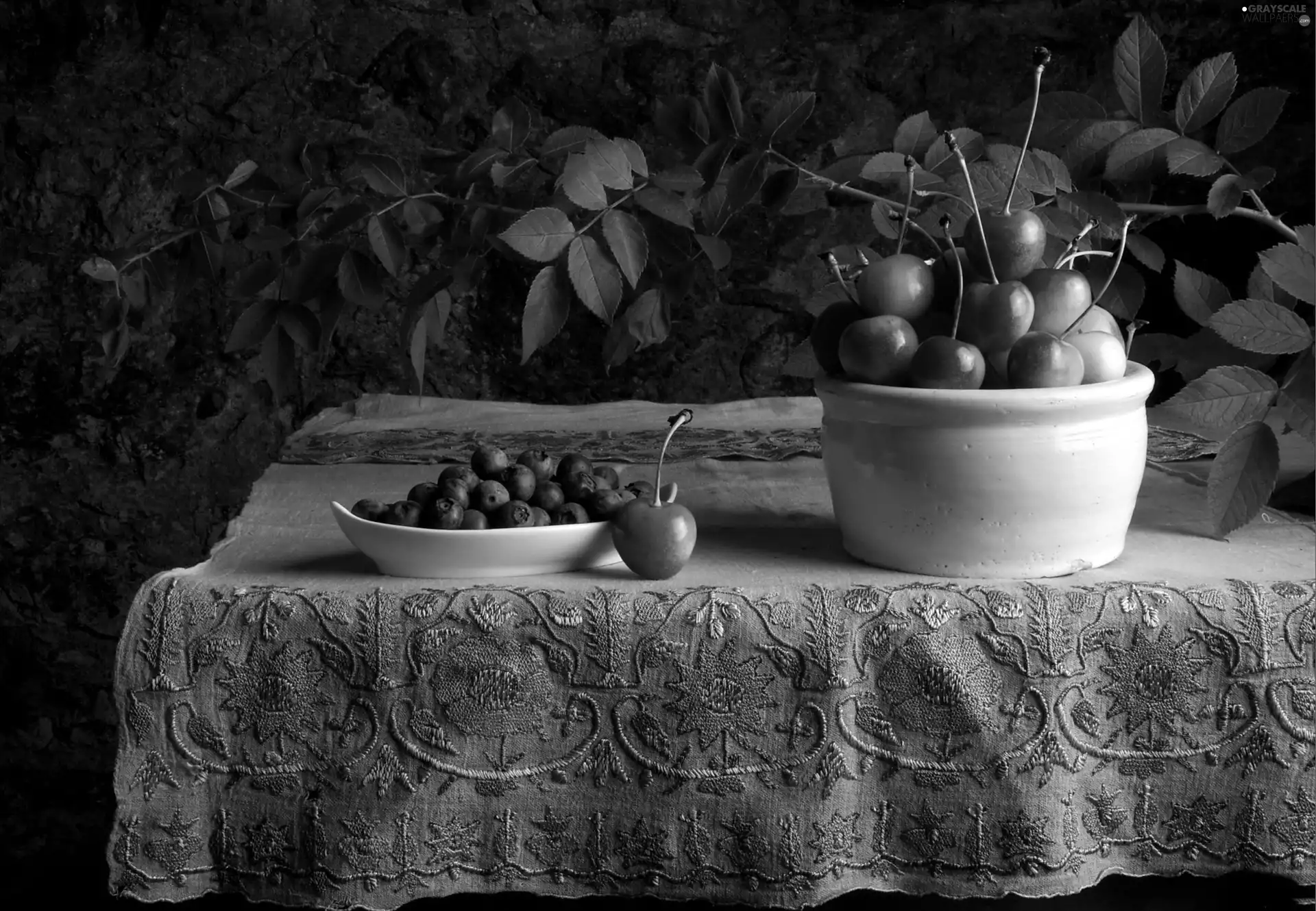 Table, cherries, blueberries, tablecloth
