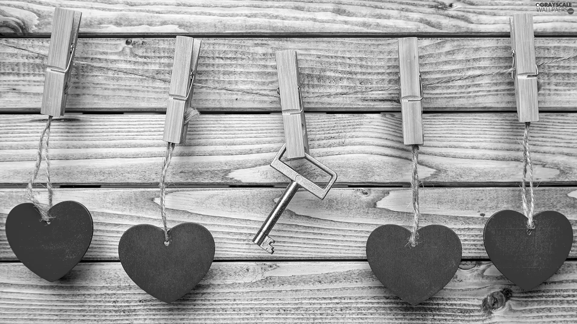 Key, boarding, pendants, twine, heart