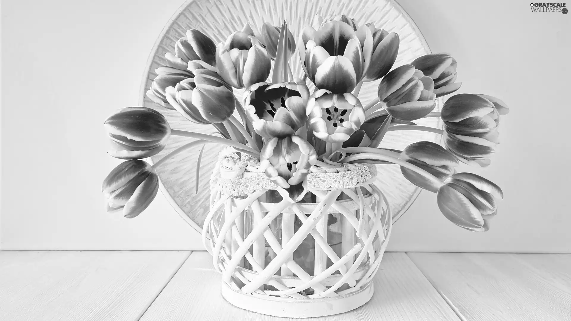 plate, boarding, Tulips, Vase, bloom
