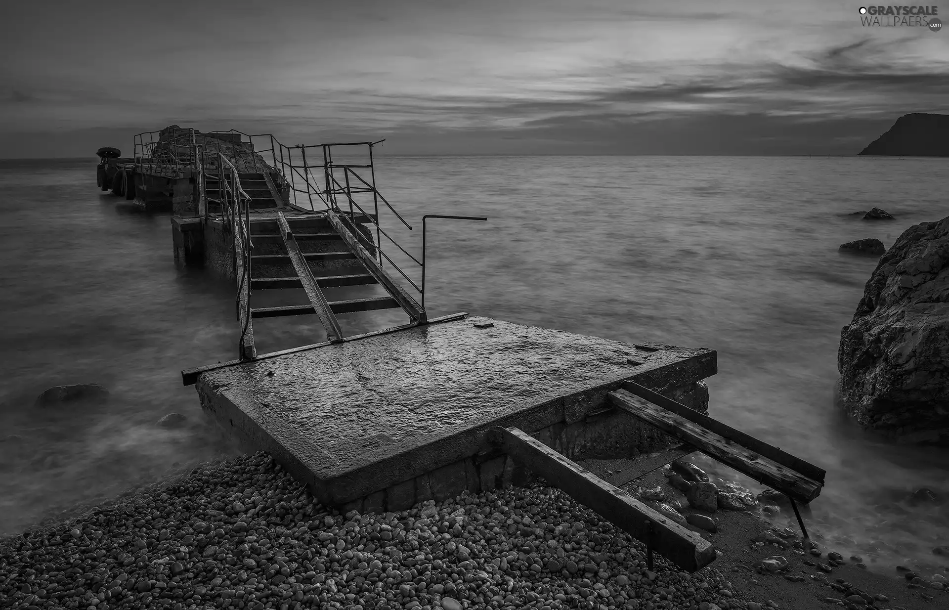 Buldings, sea, ruin