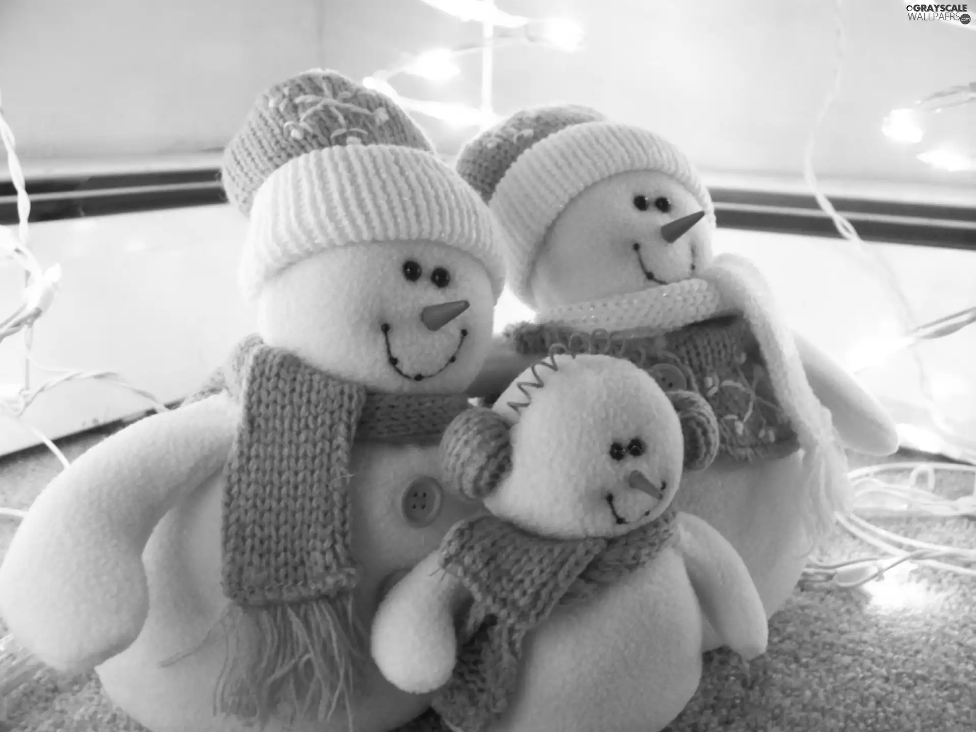 hosiery, caps, snowmen, toys, Family