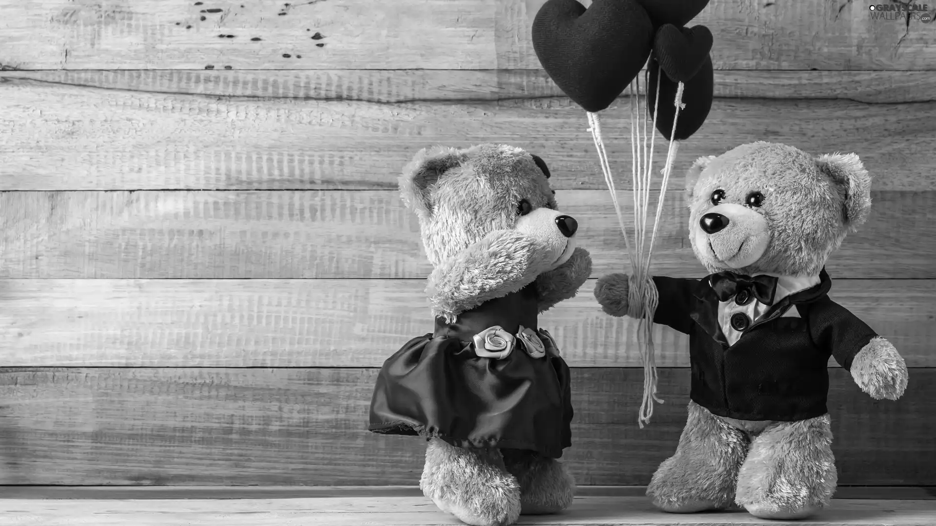 Steam, toys, heart, clothes, twine, bear