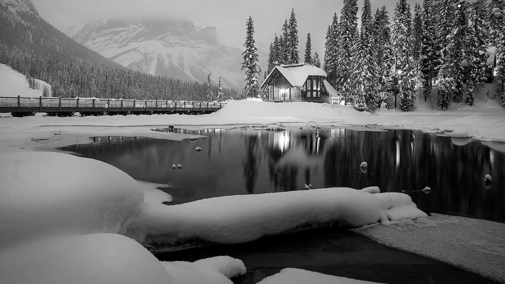 viewes, trees, winter, lake, bridge, British Columbia, Mountains, Yoho National Park, Canada, Emerald Lake, house, Floodlit