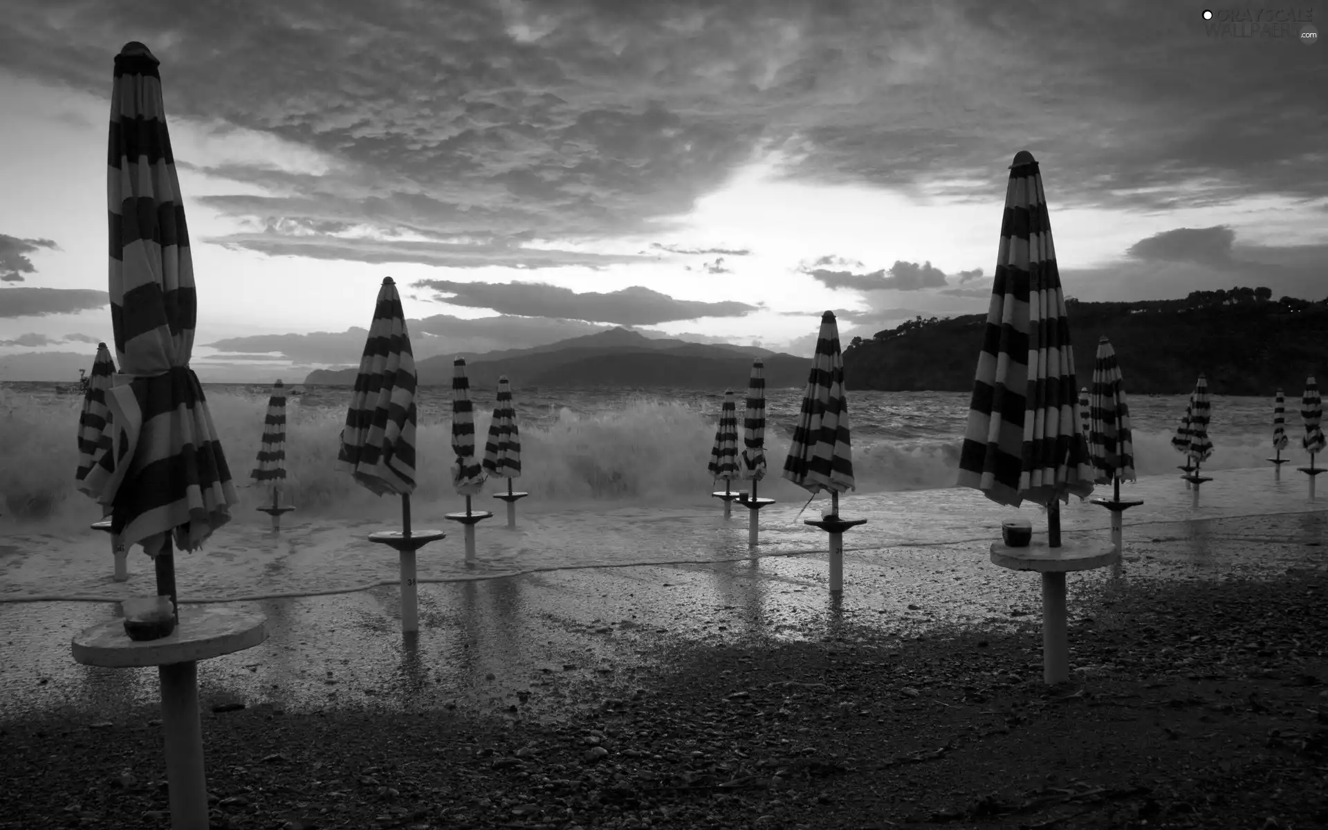 Beaches, Sky, Tables, clouds, Sunshade, Tides, sea, complex