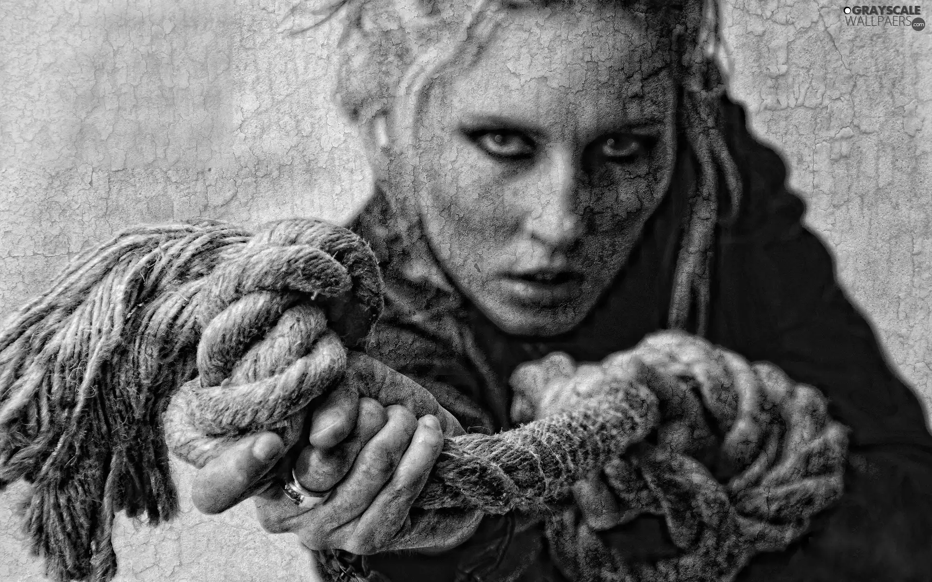 Distortion, Women, line