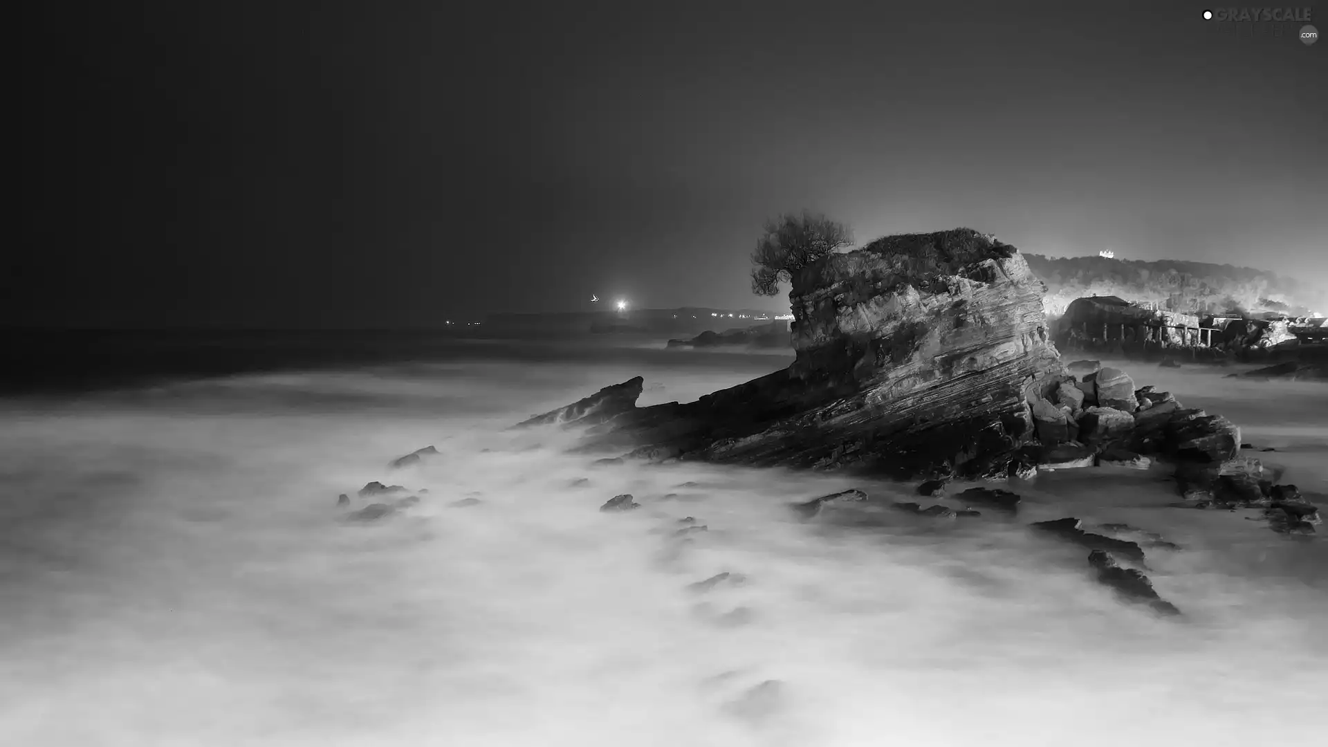 Dusk, sea, rocks