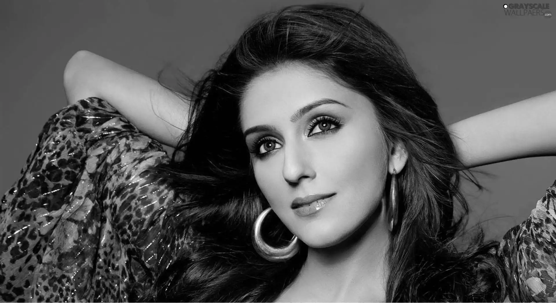 Aarti Chabria, ear-ring