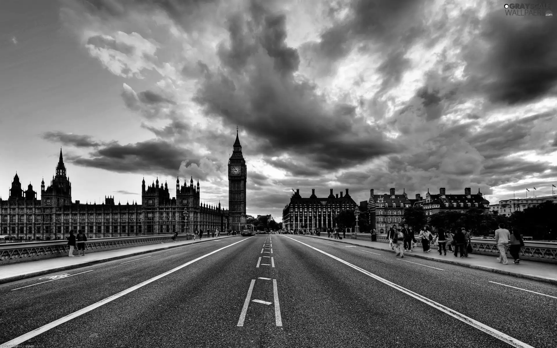 Street, London, England, panorama