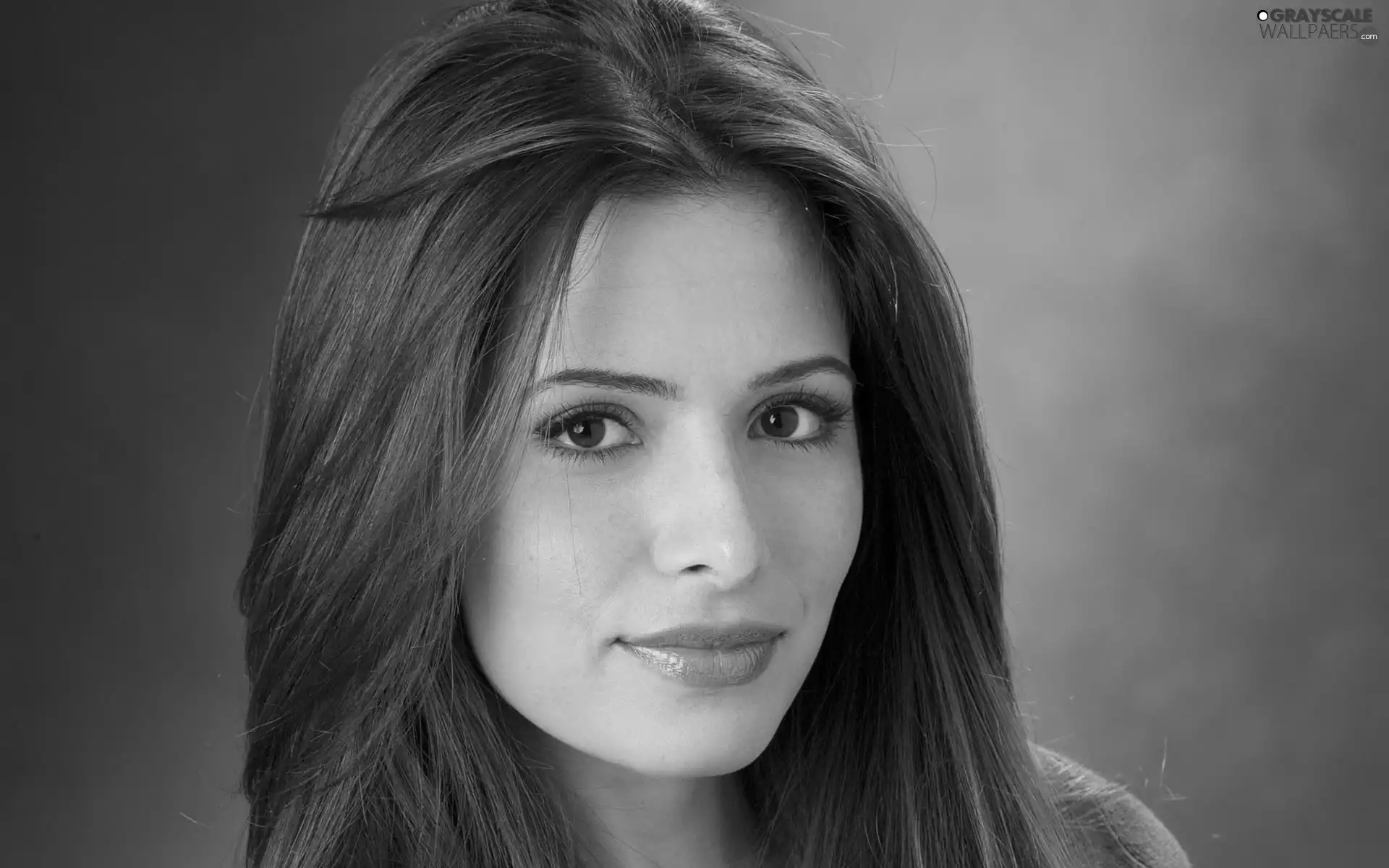 Sarah Shahi, Black, Eyes, brunette