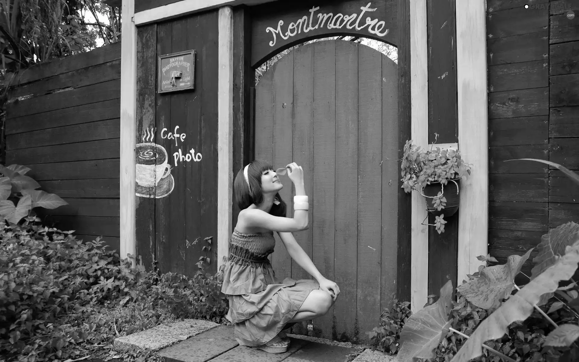 Fance, Doors, VEGETATION, wooden, brunette